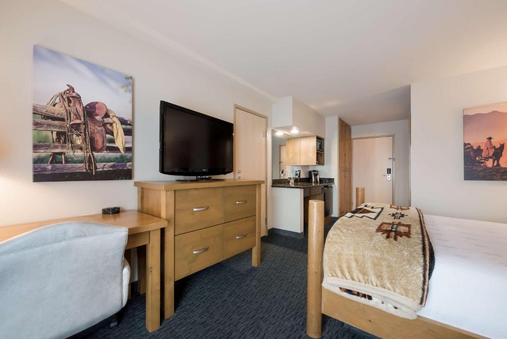 Best Western Plus Kentwood Lodge - Rala De Reina Con Balcón - No Fumador