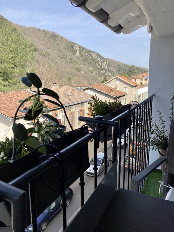 Balkon lub taras w obiekcie AUX 4 LOGIS Appart-hotel - Studio Le Roof - Une vue splendide - Petit déjeuner inclus 1ère nuit