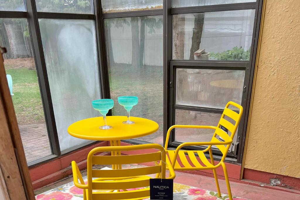 Patio nebo venkovní prostory v ubytování Maplewood Manor - Unit 1