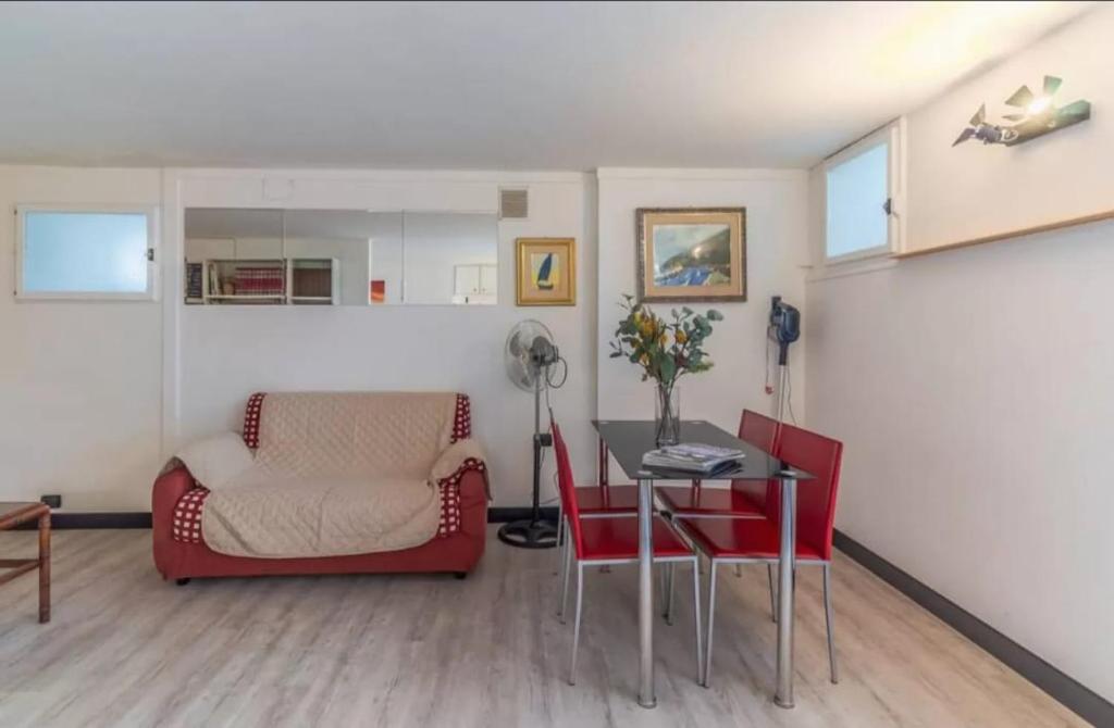 Posedenie v ubytovaní Casa Coppe… affacciato sulla baia delle favole