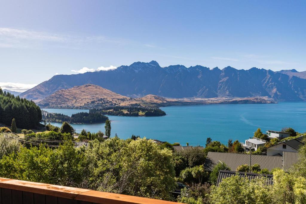 Fernhill Stunning View Home, Queenstown (updated prices 2024)