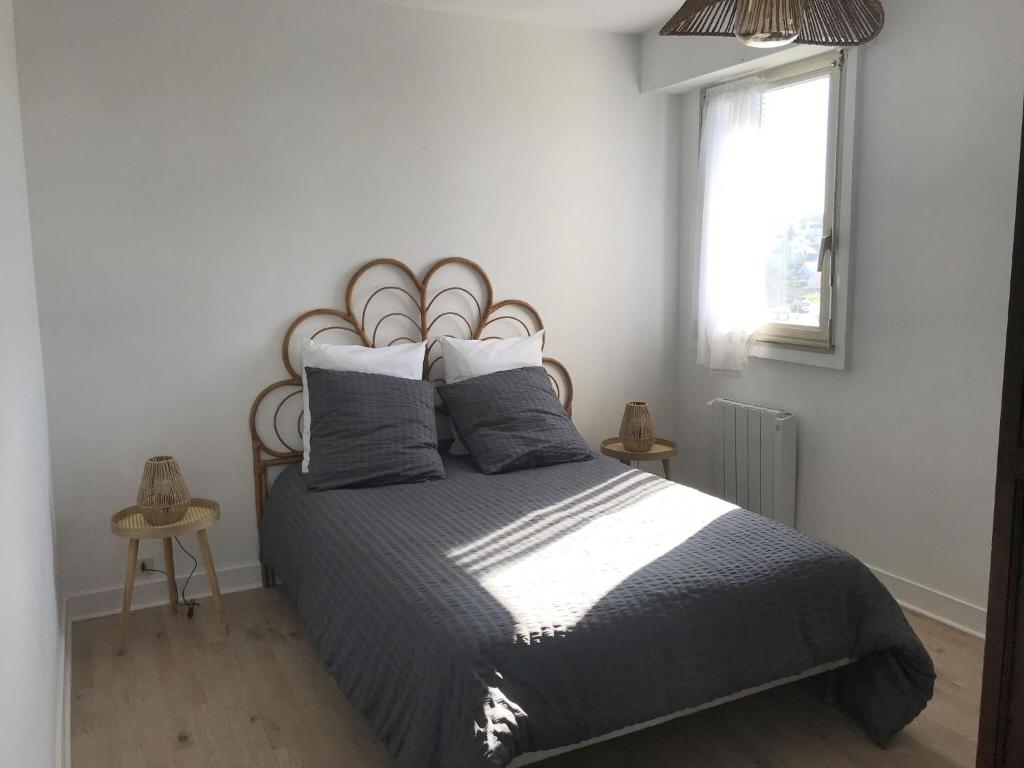 Posteľ alebo postele v izbe v ubytovaní Apartment in Audierne near the beach
