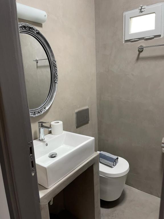 Niriides Hotel Apartments - 5