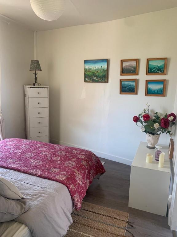 Posteľ alebo postele v izbe v ubytovaní Un bijou au cœur de Belleme