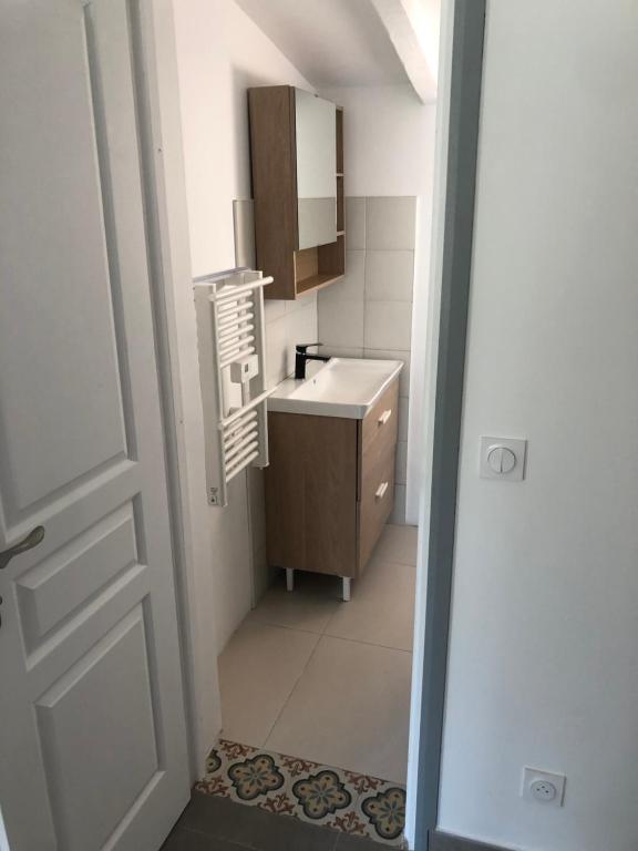 Kuchyňa alebo kuchynka v ubytovaní LA VILLA NESSIRAH