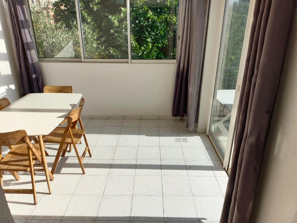 Balkón alebo terasa v ubytovaní LA VILLA NESSIRAH