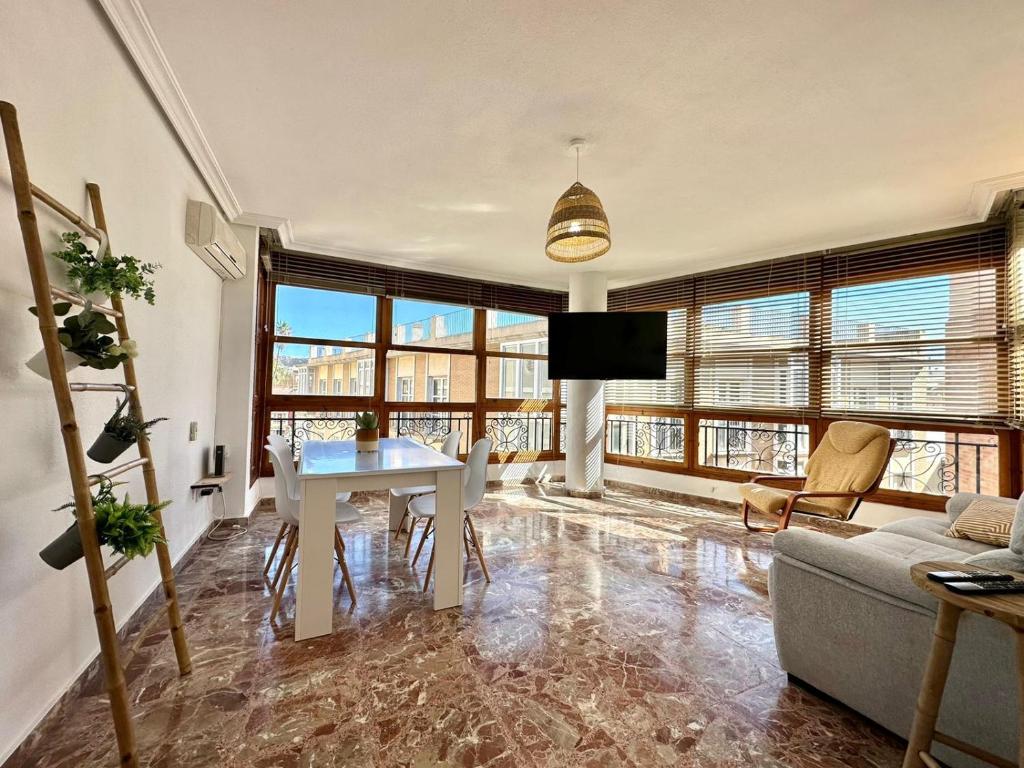Experiencia Centro Cartagena - Four-Bedroom House