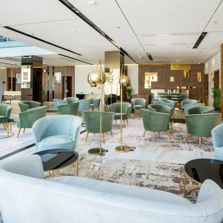 Posezení v ubytování AKASIYA HOTEL