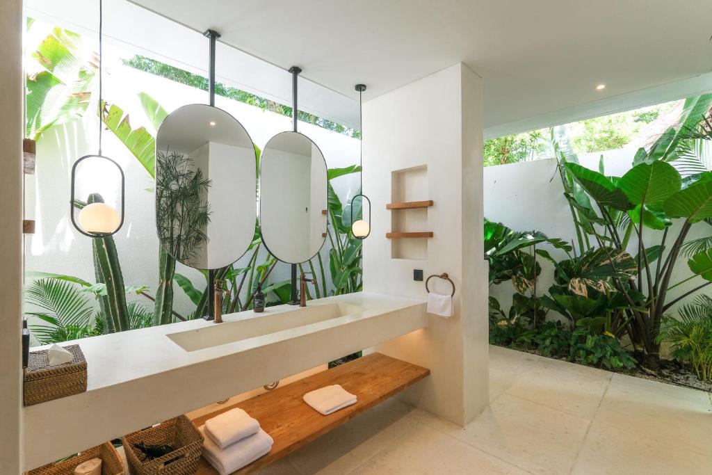 Koupelna v ubytování Breathe Boutique Suites