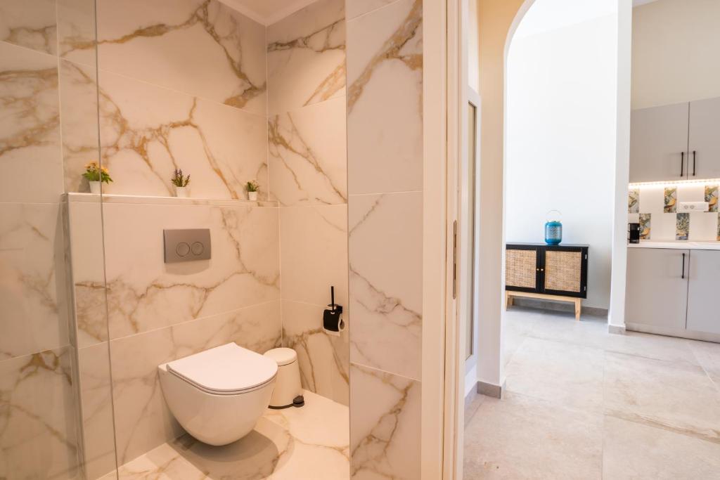 Koupelna v ubytování Euphoria Suites