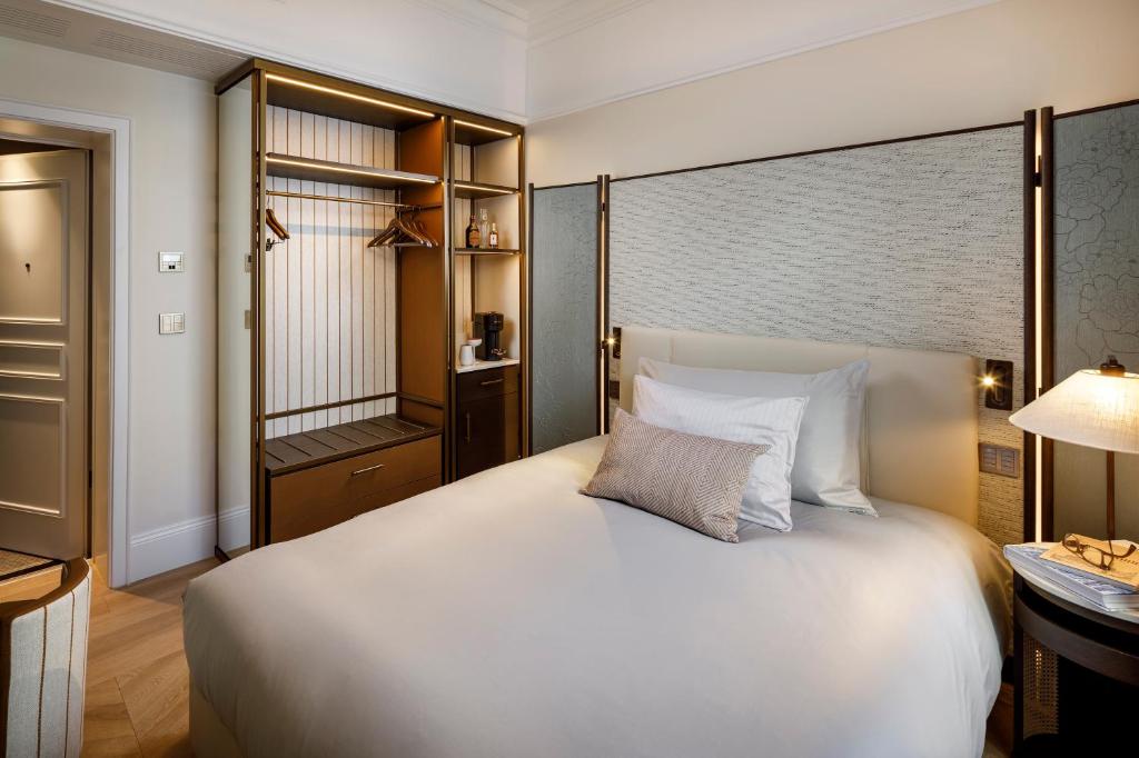 Small Luxury Hotel Ambassador Zurich - Resim 31