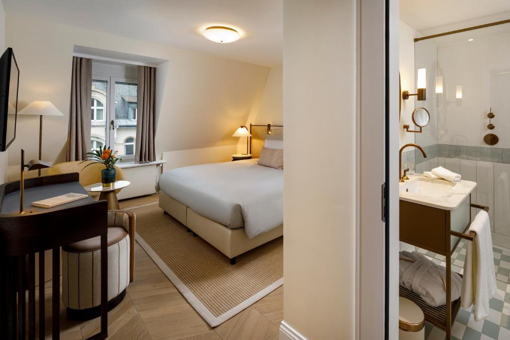 Small Luxury Hotel Ambassador Zurich - Resim 37