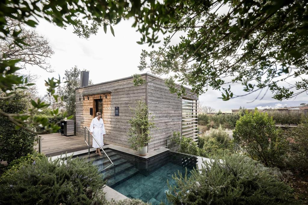 Bazén v ubytovaní Adler Spa Resort Thermae alebo v jeho blízkosti