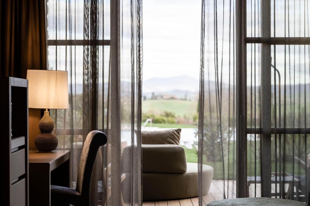 Posedenie v ubytovaní Adler Spa Resort Thermae