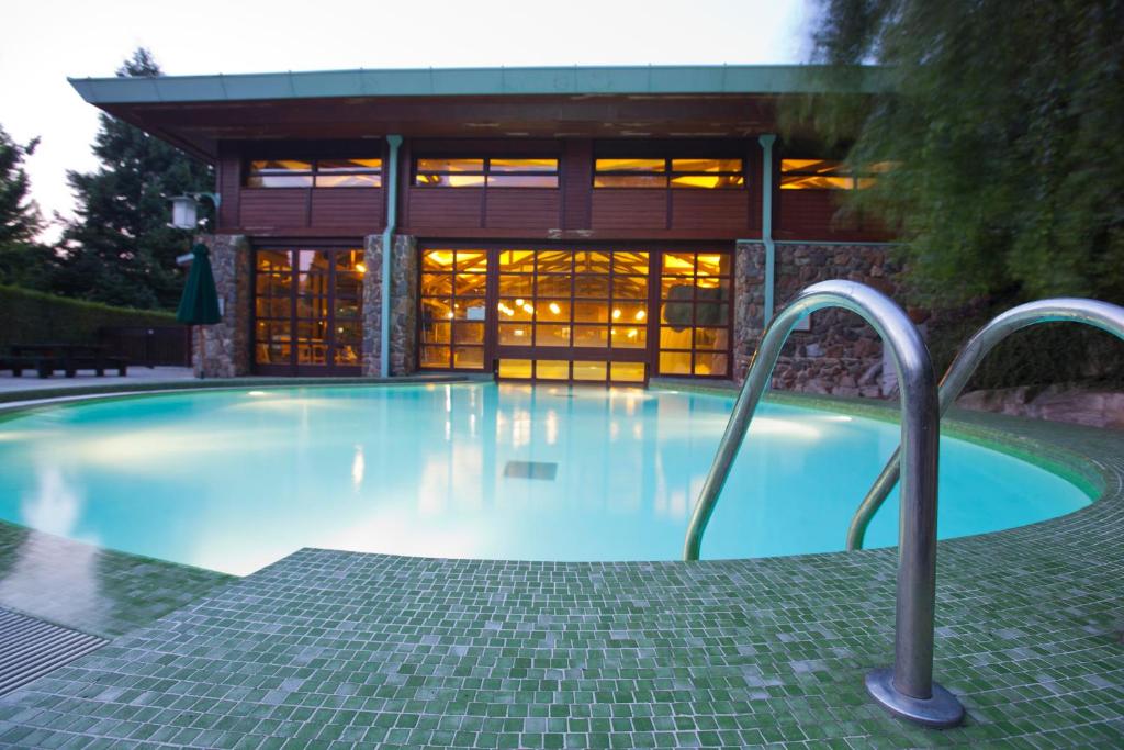 Piscina en o cerca de Disney Sequoia Lodge