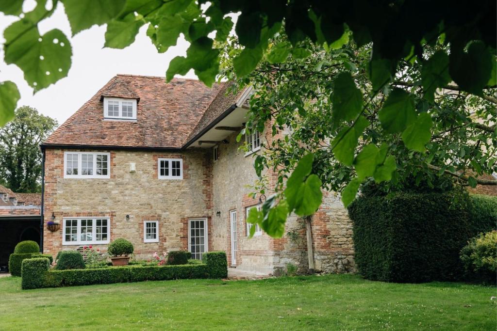 Alexandra House Luxury Cottages, Drayton Saint Leonard