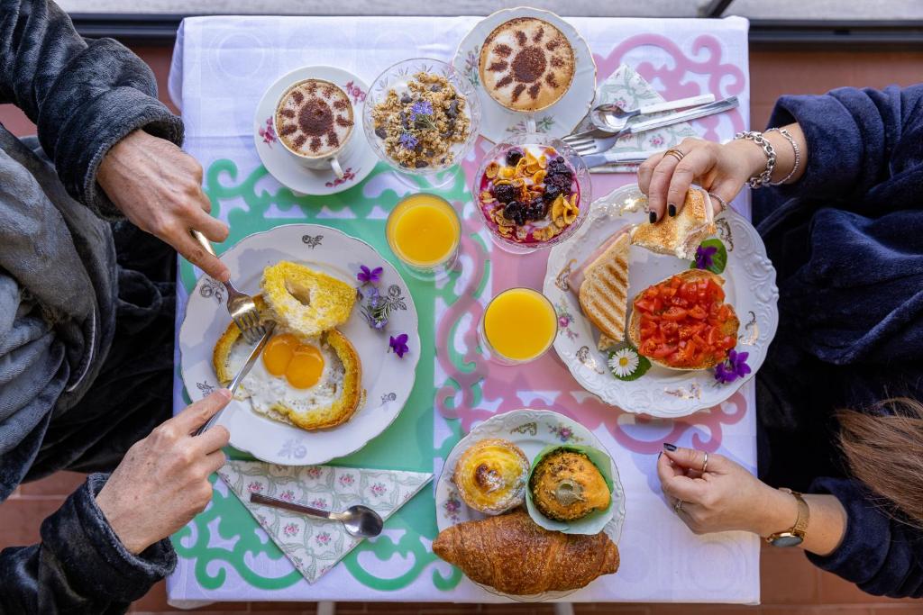 Jedlo v ubytovaní bed & breakfast alebo blízkom okolí