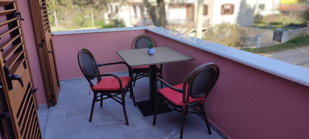 Balkón nebo terasa v ubytování Sobe Bukaleta Loznati