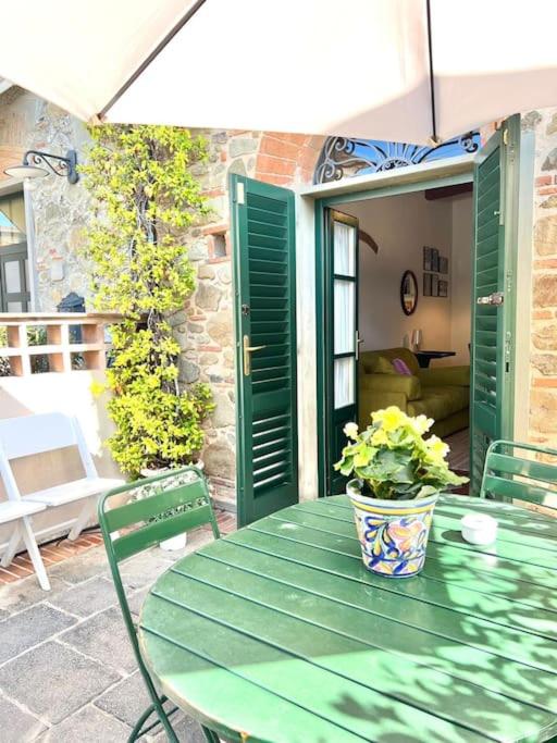 Patio nebo venkovní prostory v ubytování Quadrifoglio Casa Toscana