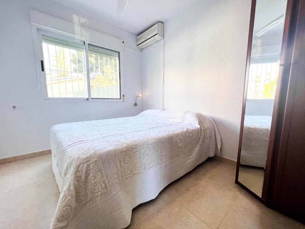 Private garden 100 m from the sea, Benicàssim – Updated 2023 ...