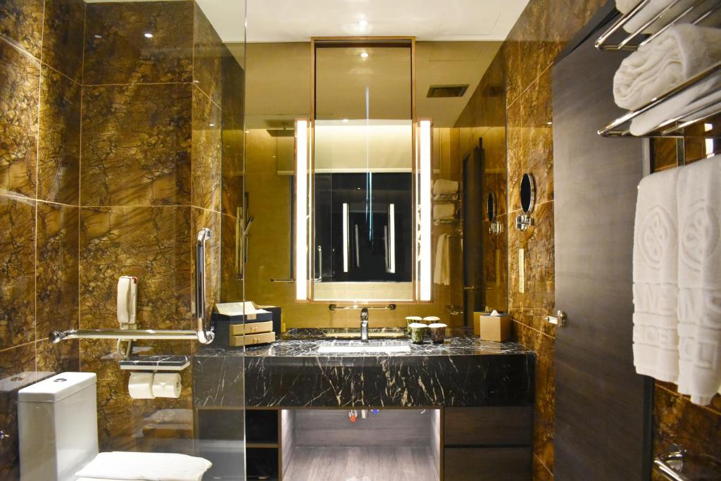 Koupelna v ubytování Ames Hotel