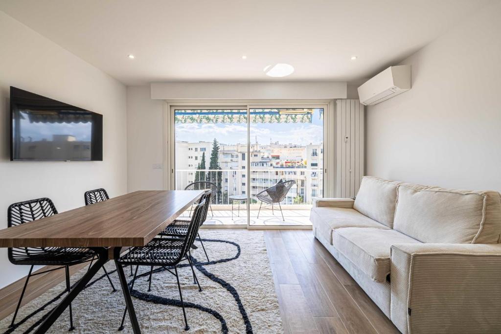 Fotografia z galérie ubytovania Sublime renovated apartment - 4P1BR - Terrace v Cannes