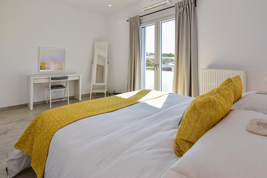 White Rock Milos Suites - 11