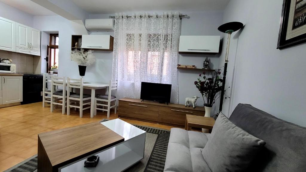 Tuana's Apartment - Image 4
