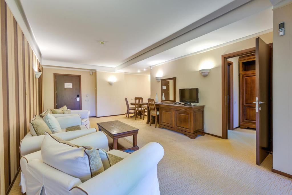 Alpin Resort Hotel - Suite Ejecutiva Con Paquete De Año Nuevo