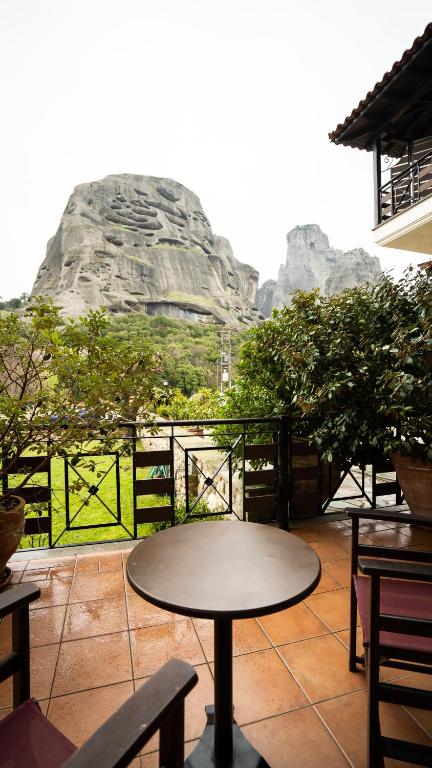 Dellas Boutique Hotel - 9