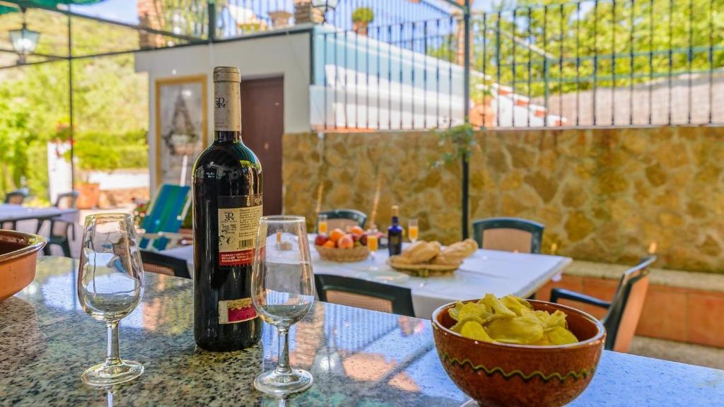 Napoje w obiekcie Cortijo la Algallumbilla Carcabuey by Ruralidays