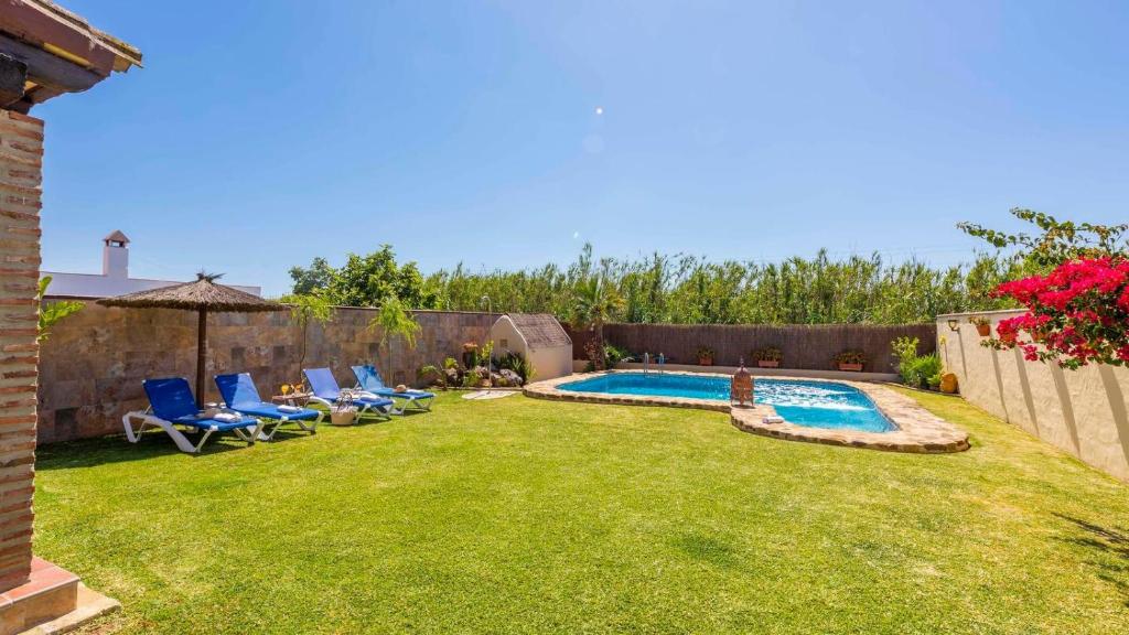 Bazén v ubytování Casa García 3 Conil de la Frontera by Ruralidays nebo v jeho okolí