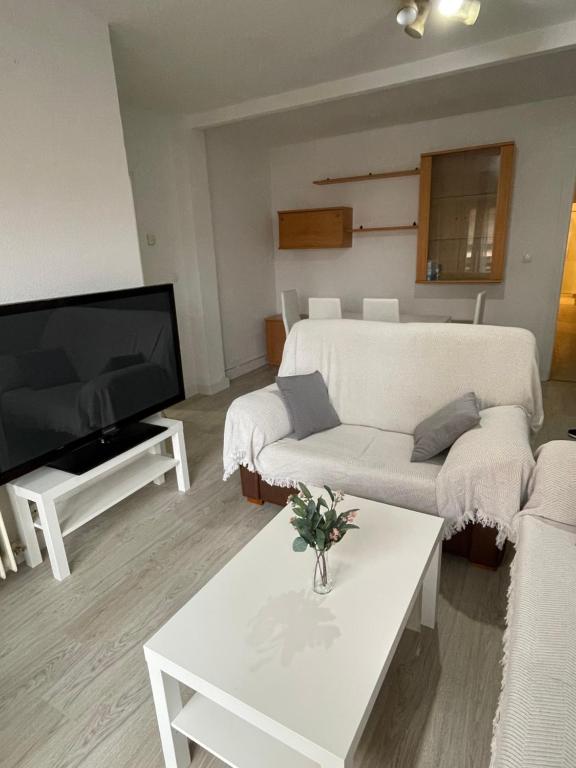 Fotografie z fotogalerie ubytování Precioso Apartamento en Puertollano v destinaci Puertollano