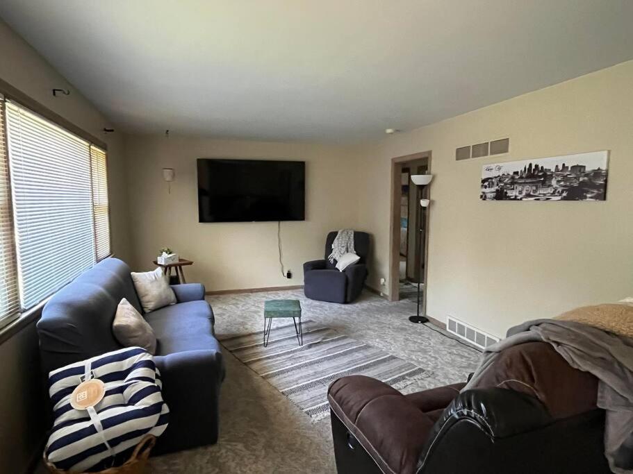 Kansas City House, near Stadiums, Kansas City Updated 2023 Prices