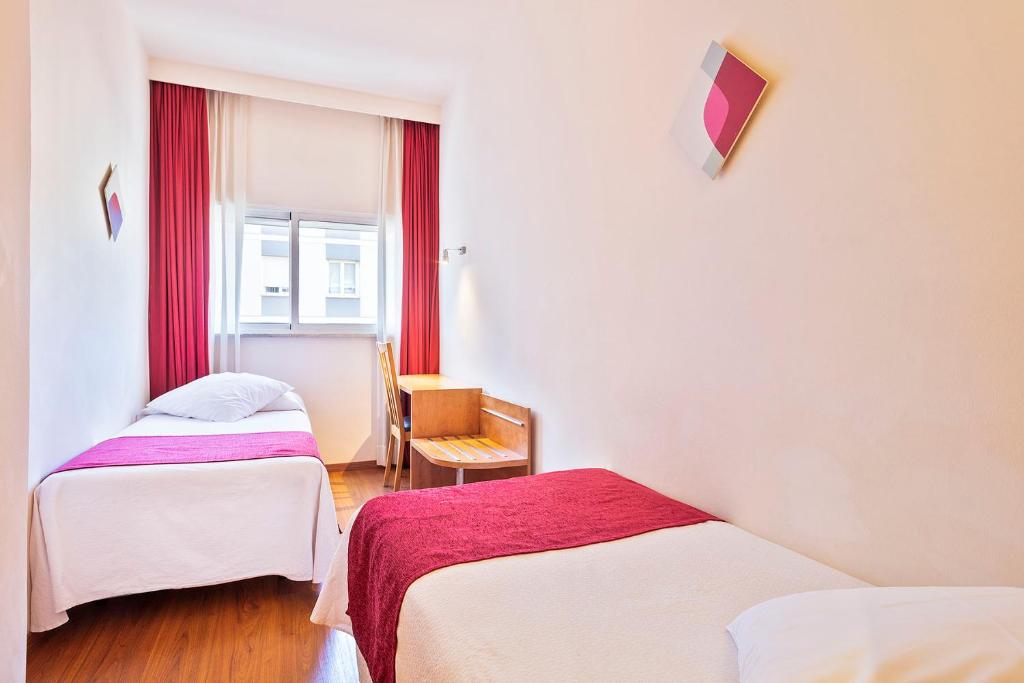 Acta Antibes - Resim 41