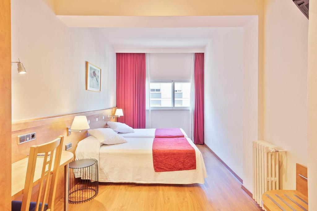 Acta Antibes - Resim 43