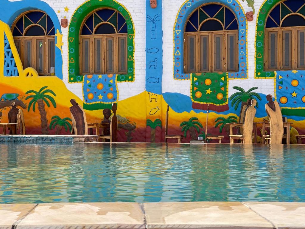 Bazén v ubytování Kato Dool Wellness Resort nebo v jeho okolí