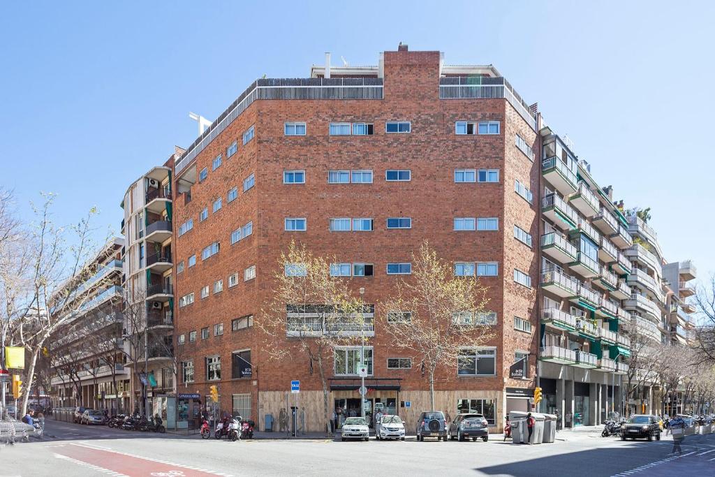 Acta Antibes - Resim 6