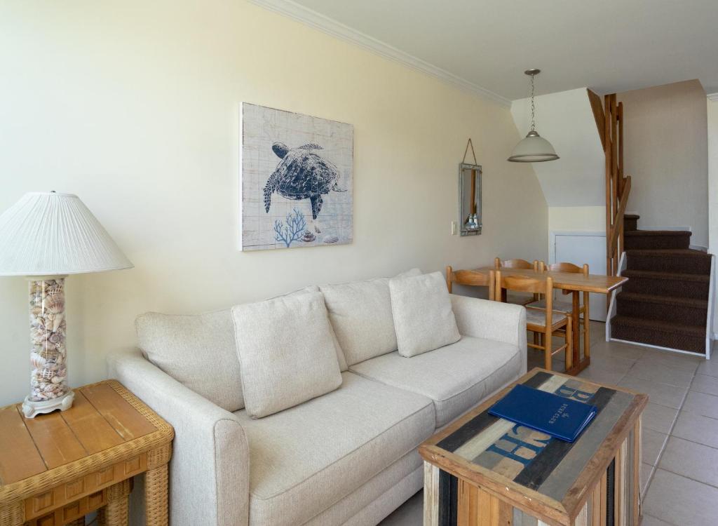 The Surf Club Resort - 