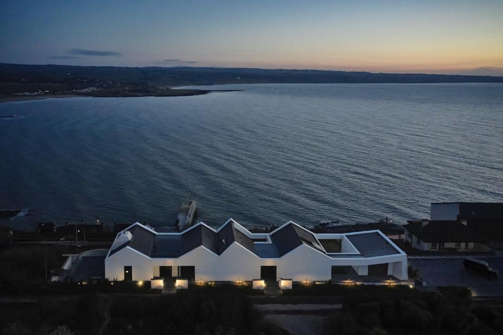 Cliff Beach House
