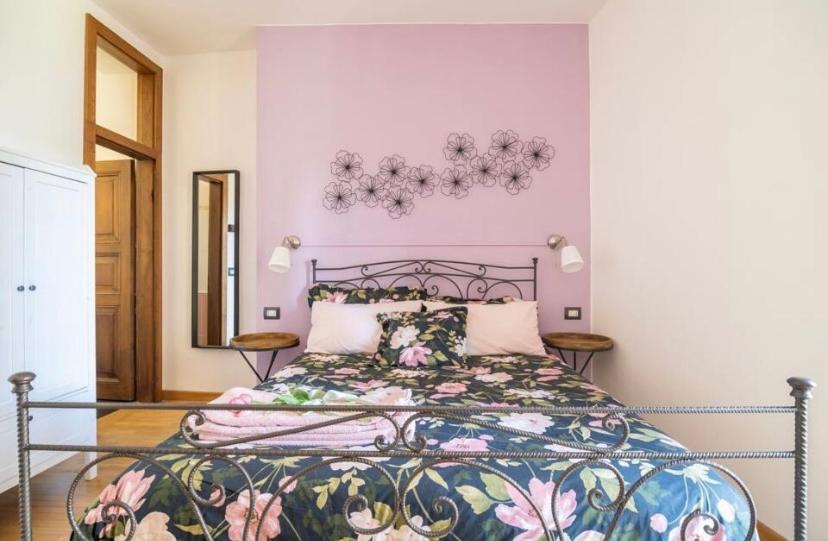 Postel nebo postele na pokoji v ubytování B&B La Dolce Casa Lago di Como