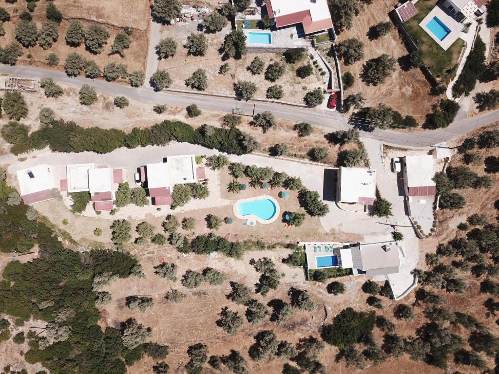 The surrounding neighborhood or a neighborhood close to the holiday home