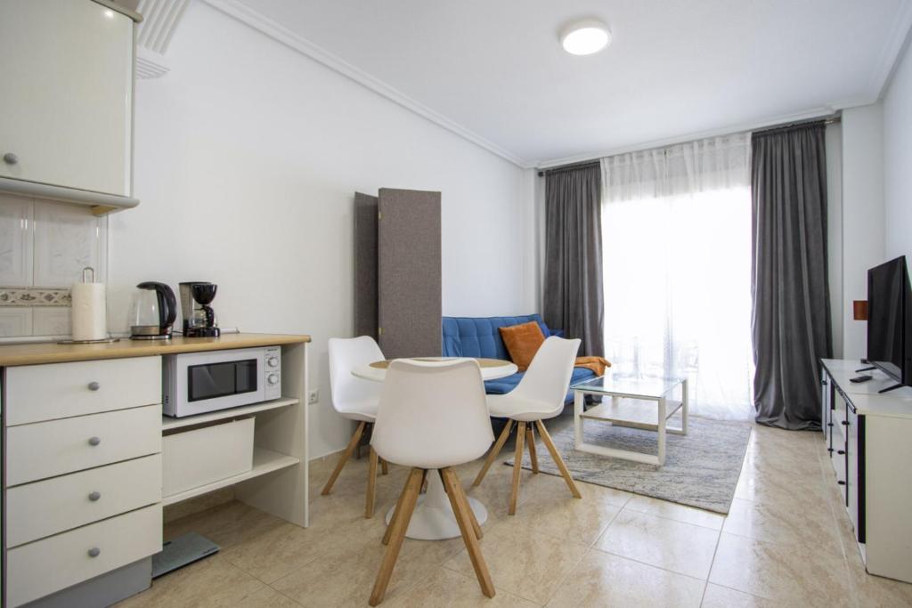 https://cf.bstatic.com/xdata/images/hotel/max1024x768/452062039.jpg?k=3f0d591fdbb9a4dc174b851ef31184883673a91e8f4fea5bebe8df2d75f12526&o=&hp=1