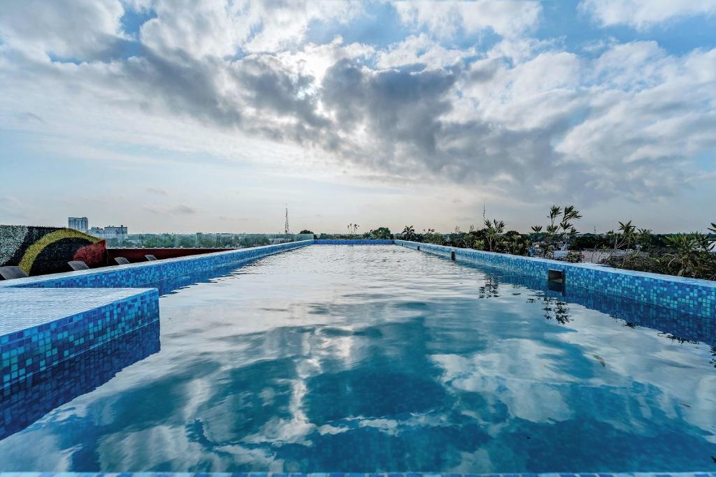 Bazén v ubytování Hotel Kavia Premium - Paseo Montejo nebo v jeho okolí