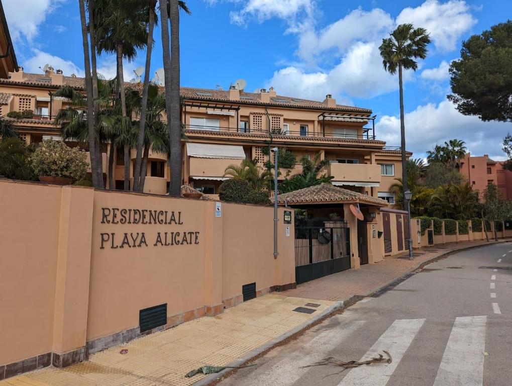 Marbella - Playa Alicate 2br holiday apartment, Marbella ...