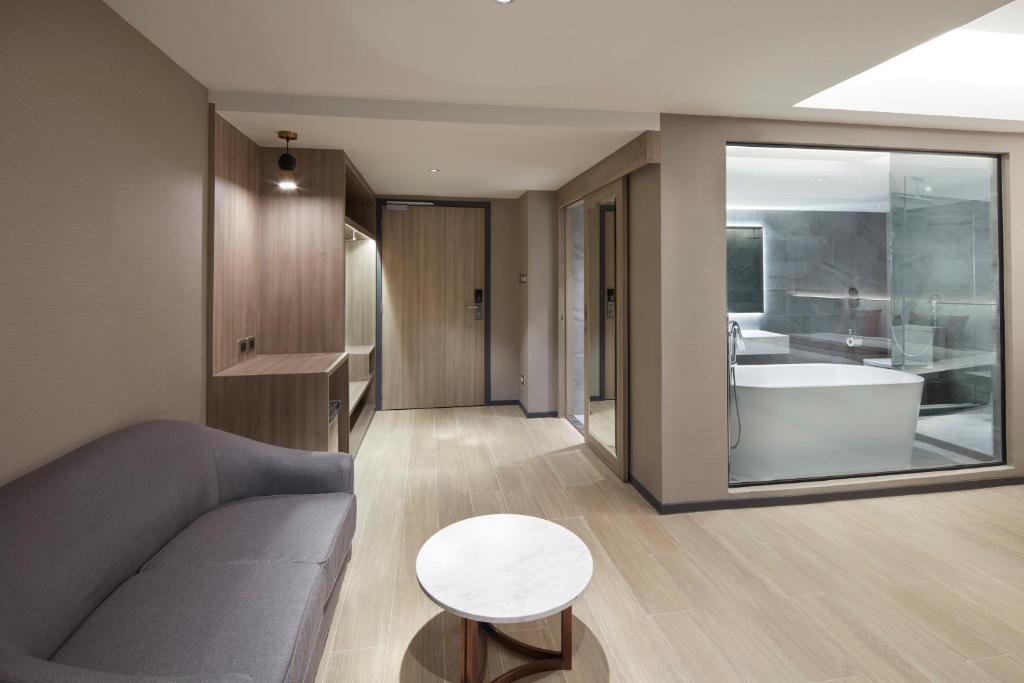 Grace At Five by Grace Hotel Bangkok - Resim 4