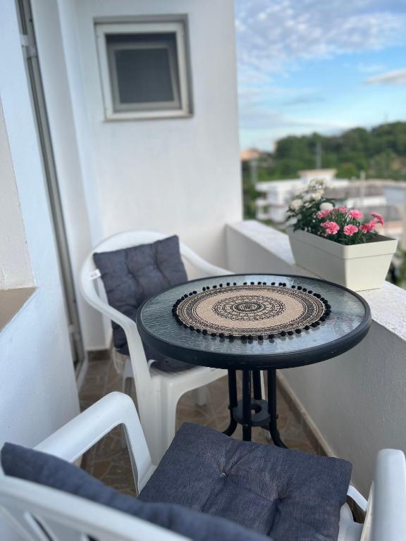 Posezení v ubytování Gjoni Guest House