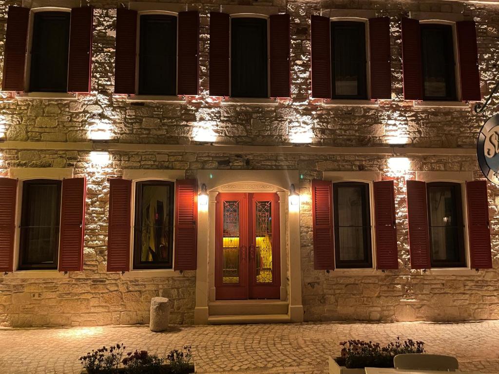 Dionysos 1789 Boutique Hotel - Housity