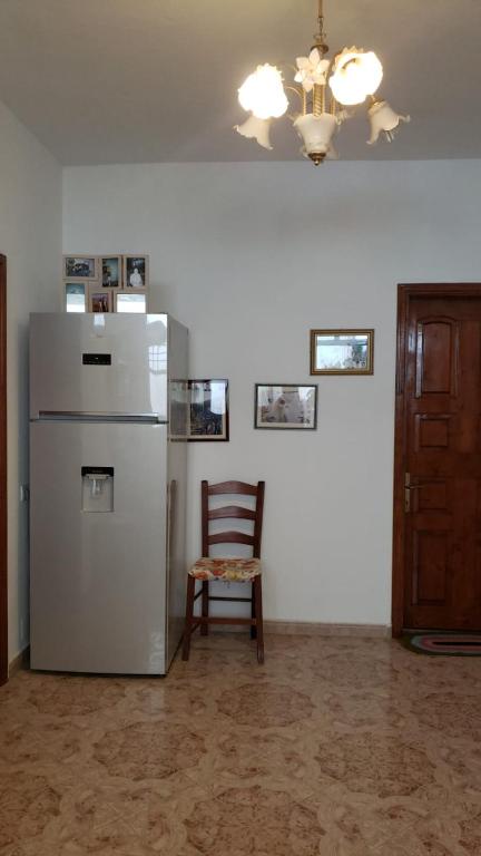 16 - Image 4