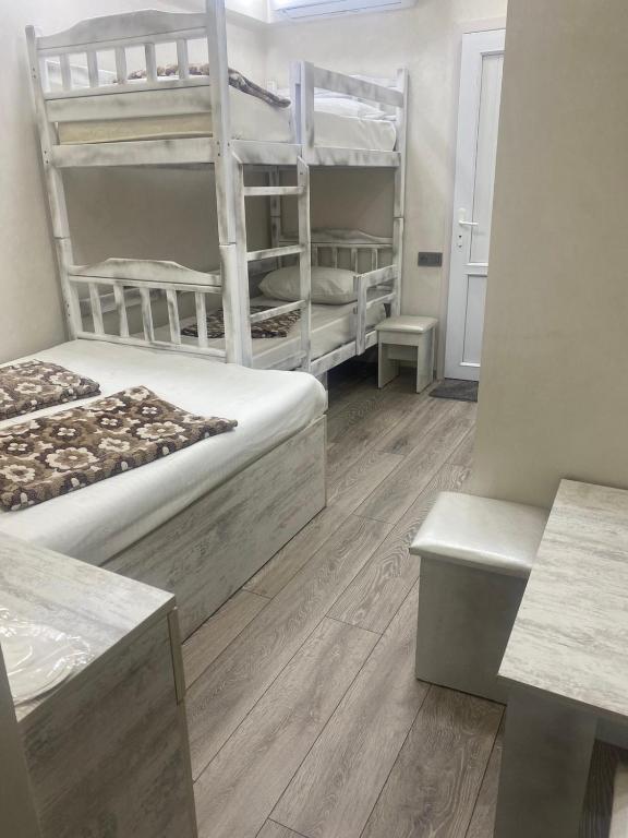 Postel nebo postele na pokoji v ubytování HOTEL N1